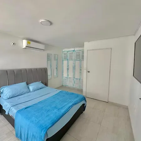 Hermoso Frente Al Mar 4 Apartamento